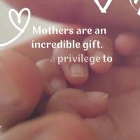 A maternidade é uma dádiva incrível, e é um privilégio celebrar e homenagear todas as mães nesse dia especial. O amor incondicional de uma mãe é ...