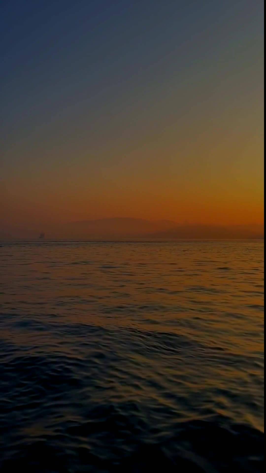 Deus, hoje é quarta-feira, meu pai, dia oito de abril de dois mil e vinte e seis. Bom dia! Antes mesmo que este dia ganhe força, eu paro diante de Ti c...