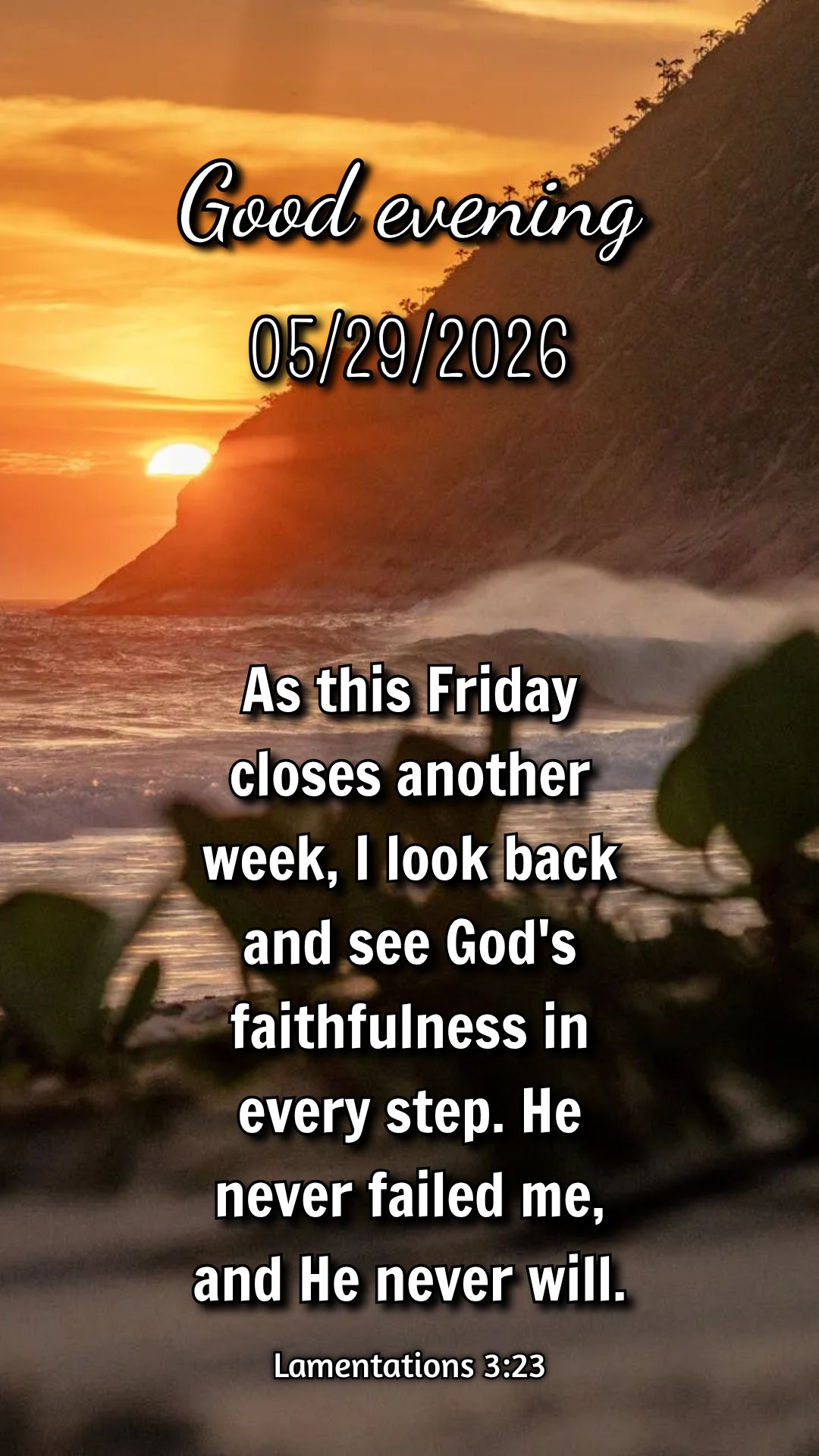 Sexta-feira chegou! Não temas, pois Deus está contigo. Levanta-te com coragem, Ele é a tua força em cada passo desta jornada. Josué 1:9